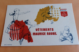 Vêtement Maurice Ravail - V