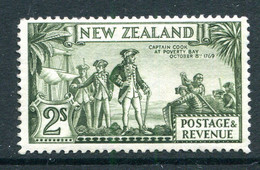 New Zealand 1936-42 Pictorials - Mult. Wmk. - 2/- Captain Cook - P.13½ X 14 - HM (SG 589c) - Unused Stamps