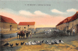 EN BEAUCE - INTERIEUR DE FERME - Fermes