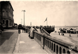 Soulac Sur Mer * Vue Sur Le Boulevard Félix Mesnard Et La Plage - Soulac-sur-Mer