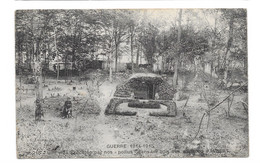 CPA  780 SOMME GUERRE 1914-1915, Une Villa Exécutée Par Nos Poilus Dans Un Bois Aux Environs D Albert, Animée Poilus - War 1914-18