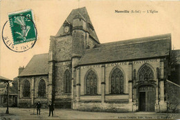 Monville * La Place De L'église Du Village - Autres & Non Classés