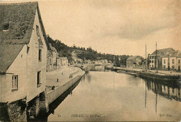 Dinan * Vue Sur Le Port * Les Quais * Péniche Batellerie - Dinan