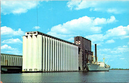 Minnesota Duluth Peavey Grain Elevator Loading "White Rose" From Finland - Duluth