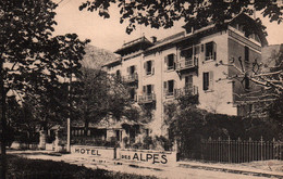 Uriage-les-Bains (Isère) L'Hôtel Des Alpes - Edition Charmy - Carte Non Circulée - Hotels & Restaurants