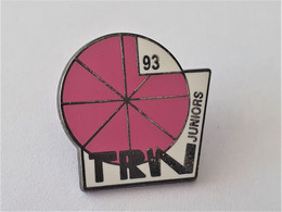 PINS SPORTS TRN JUNIORS 93 / Signé STARPIN'S / 33NAT - Basketball