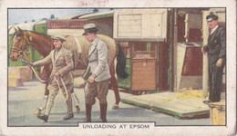 Racing Scenes 1938 - 23 Unloading At Epsom  - Gallaher Cigarette Card - Original - Horses - Gallaher