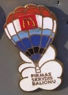 MONTGOLFIERE - BALLON - BALLOON - MAC DONALD - MC DO - MC DONALD'S -  PIRMAS - SKRYDIS - BALIONU - MAC DO - (27) - Airships