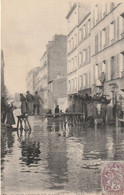 (NO) 75 PARIS ,  Inondations De Paris 1910 Rue Rouelle , Un Déménagement - Inondations De 1910