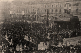 Strasbourg * L'entrée Des Troupes Dans La Ville , Vue Prise De La Place Kléber * Ww1 War * Militaria - Strasbourg