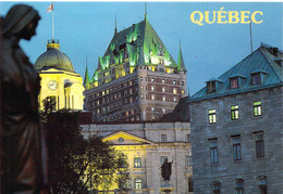 Québec - Le Château Frontenac Entouré De L'ancien Bureau De Poste Et De L'Archevêché - Québec - Château Frontenac