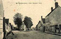 Dordives * La Place , La Poste , Le Monument Et La Mairie Du Village - Dordives