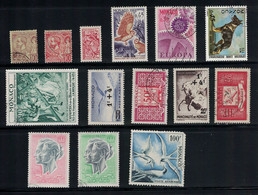 COTE 106€, LOT DE 13 TIMBRES OBLITERES ET NEUFS, MONACO - Collections, Lots & Séries