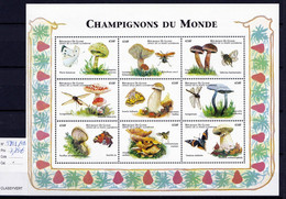 Feuillet Neuf** République De Guinée Office De La Poste 9 Timbres - Mushrooms