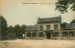 Nogent Sur Vernisson * La Gare , Extérieure * Ligne Chemin De Fer Loiret - Other & Unclassified