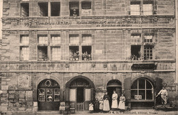 Condrieu * Façade De La Maison Moyen âge , De La Famille Du Maréchal De Villars * Tailleur MOUCHE - Condrieu