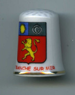 Dé à Coudre De Collection En Porcelaine - La Tranche-sur-Mer - Blason Vendée - Dés à Coudre