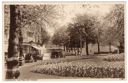 HARROGATE - Montpelier Parade - Photochrom V 987 - Harrogate