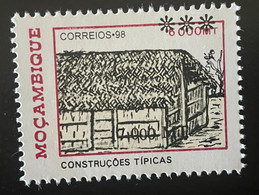 Moçambique Mozambique 1998 / 2000 Mi. C1567  - Construçoes Tipicas Wohnbauten Habitat Housing Overprint Surchargé RARE - Mozambico