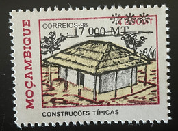 Moçambique Mozambique 1998 / 2000 Mi. B1567  - Construçoes Tipicas Wohnbauten Habitat Housing Overprint Surchargé RARE - Mozambico