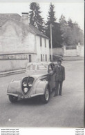 RT33.717 PHOTO D'UNE VIEILLE PHOTO  GROS PLAN  D'UNE AUTO VOITURE PEUGEOT 1936 - Coches