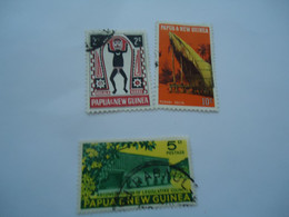 PAPUA  NEW GUINEA USED  3 STAMPS  LOTS - Rapa Nui (Easter Islands)
