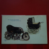 THE QUEEN S DOLLS HOUSE PERAMBULATOR AND MOTOR CYCLE - Motorfietsen