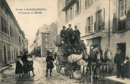 DEPT 04 ARRIVÈE A BARCELONNETTE DU COURRIER DE DIGNE TRES  BELLE ANIMATION 9X14 REIMPRESSION DE CARTES ANCIENNES - Barcelonnette