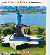 CPSM New York City-Statue Of Liberty         L1301 - Statue Of Liberty