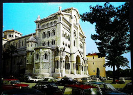 ►  MONACO , Automobiles à La Cathédrale - Cathédrale Notre-Dame-Immaculée