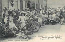 18 - ARGENT - VOITURE à CHIEN & BICYCLETTES FLEURIES Et DECOREES - FÊTE De La ROSE - CPA  TRES BON ETAT, Circulée 1905 - Argent-sur-Sauldre