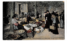 CPA-13 Marseille) - Marchandes De Légumes Au Grand Marché  TTB  CIRCULEE 1909 - Artigianato