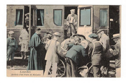Lourdes Arrivée D'un Train De Malades Gare Train Station Hautes-Pyrénées 65100 Cpa Couleur Ayant Voyagée En 1905 TB.Etat - Lourdes