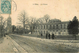 Vitry Sur Seine * Rue Et Vue Sur Le Château De La Commune - Vitry Sur Seine