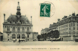 Vincennes * La Place De L'hôtel De Ville - Vincennes