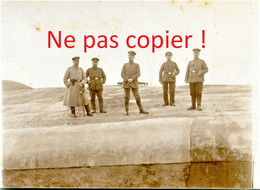 CARTE PHOTO ALLEMANDE - SOLDATS ET OFFICIERS AU FORT DE LONCIN A ANS PRES DE LIEGE - LUTTICH BELGIQUE - GUERRE 1914 1918 - 1914-18