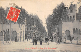 84-AVIGNON- RUE DE LA RÉPUBLIQUE - Avignon