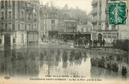 Villeneuve St Georges *  La Rue De Paris , Près De La Gare* Crue De La Seine * Inondation Février 1910 * Café Bleu - Villeneuve Saint Georges