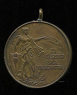 Poland Medal Za Zaslugi Dla Pozarnistwa, Yellow Metal - Otros & Sin Clasificación