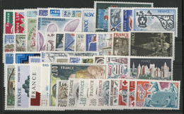 FRANCE ANNEE COMPLETE 1977 COTE = 45,50 € Neufs ** MNH N° 1914 à 1961 Soit 48 Timbres Vendus à La Valeur Faciale 11,40 € - 1970-1979