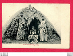 CPA (Réf : AA 144) (AFRIQUE -OUGANDA) Native Hut In  UGANDA  (animée) - Uganda