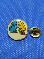 Badge Pin 70 Years Of Volleyball In Bulgaria - Volleyball