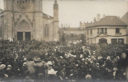 BACCARAT - Carte Photo - Défilé Devant L'église - Musiciens - - Baccarat