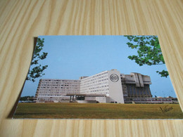 Orléans (45).La Source - Centre Hospitalier Régional D'Orléans. - Orleans
