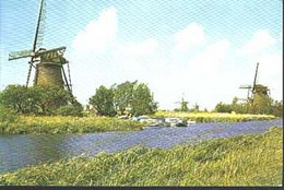 Nederland Holland Pays Bas Kinderdijk Molens En Boten - Kinderdijk