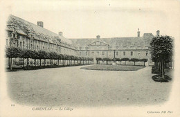 Carentan * Le Collège * Intérieur * La Cour * école - Carentan