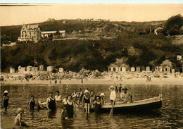 Carteret * La Plage à L'heure Du Bain * Baigneurs Baigneuses - Carteret