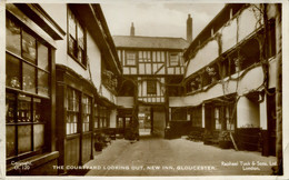 GLOS - GLOUCESTER - NEW INN - THE COURTYARD LOOKING OUT RP Gl480 - Gloucester