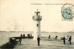 Cherbourg * Le Phare De La Grande Jetée Et La Rade * Lighthouse - Cherbourg