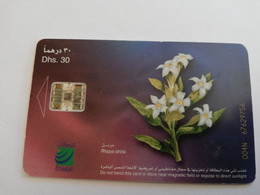 UNITED ARAB EMIRATES -ETISALAT- UAE 216   DHS 30 / FLOWERS/   CHIPCARD Phonecard As Scan  FINE USED    ** 9045** - Emirats Arabes Unis